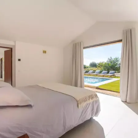 Barra 105 Acces Private Pool فيلة *